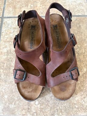 Mephisto Brown Leather Double-Buckle Comfort Sandals